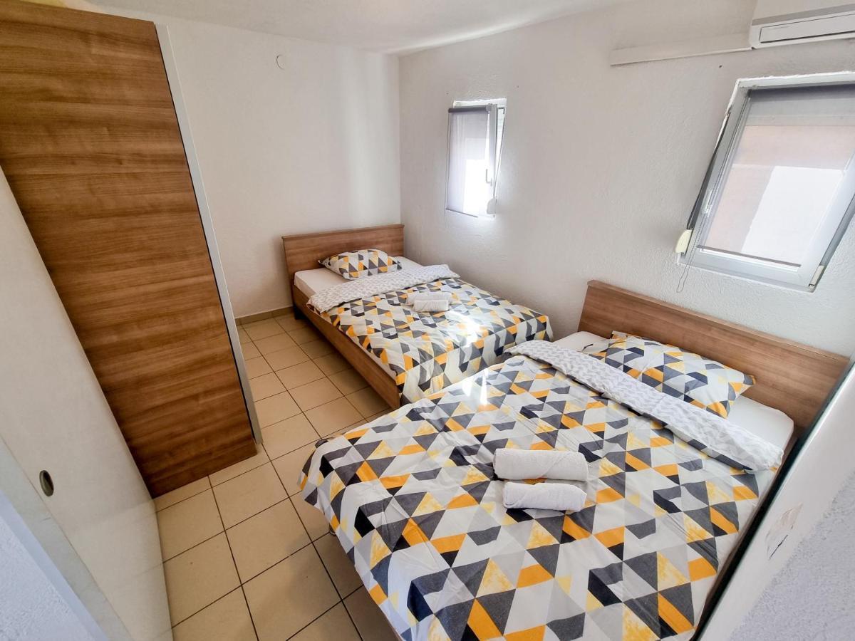 Apartments Kovac วีร์ ภายนอก รูปภาพ